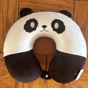 ✨NWT ✨ Panda Neck Sleeping Airplane Pillow Never Used!